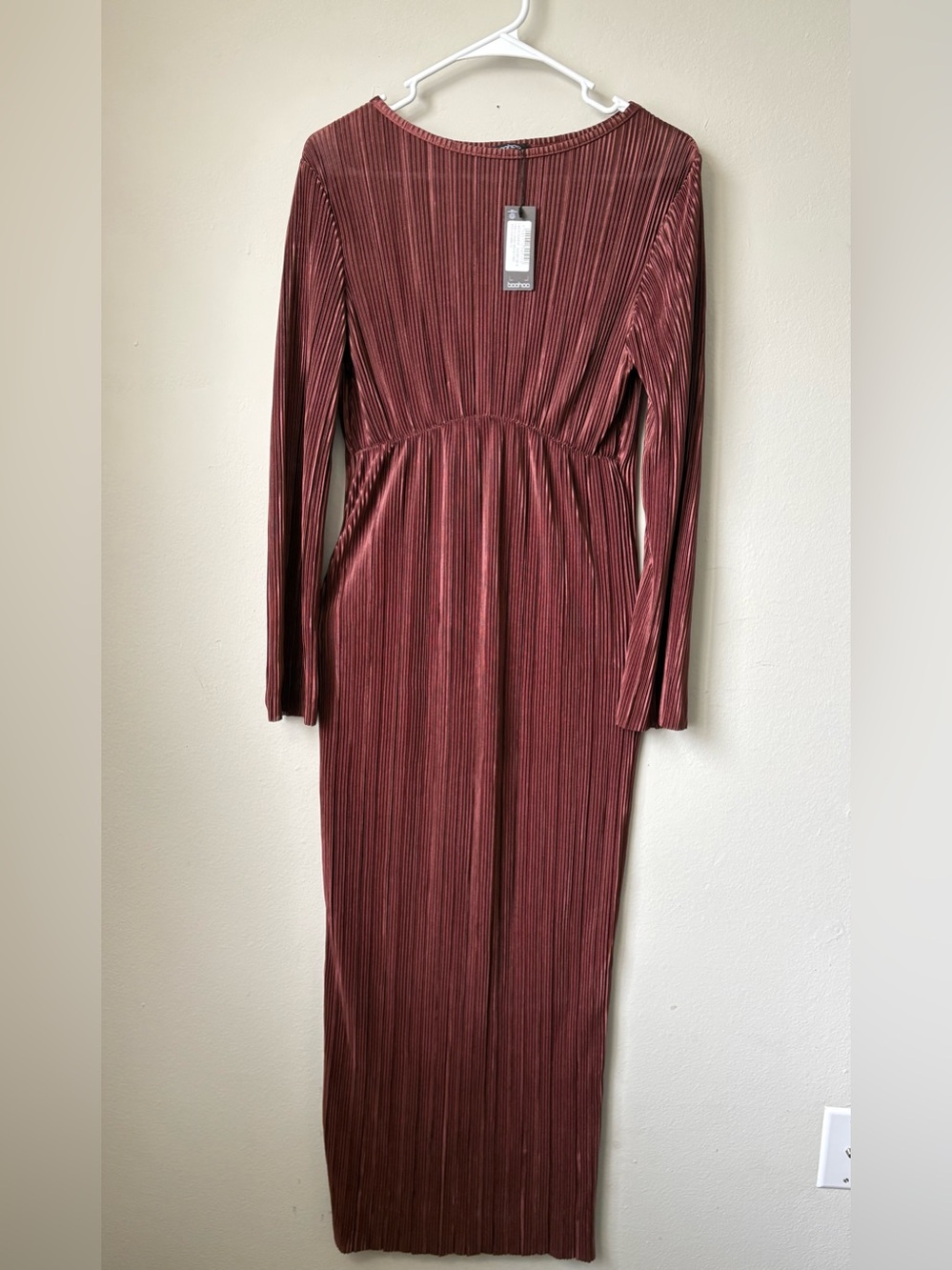 Boohoo NWT Pleated Metallic Midi Maxi Dress Long Sleeve Mauve US 6